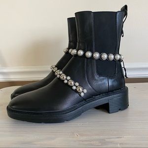 NWT Zara Black Leather Chunky Chelsea Boots With Pearl Embellished Straps